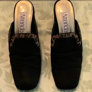 Black slip-on velvet dressy shoes with leopard trim. Size 8M and excellent!